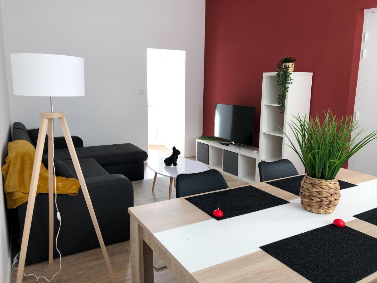 Grand Appartement Fonctionnel Proche Centre-Ville โซมูร์ ภายนอก รูปภาพ