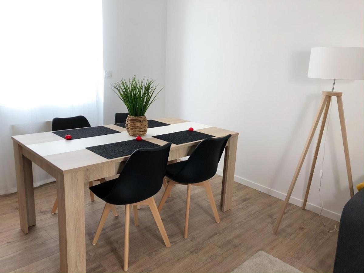 Grand Appartement Fonctionnel Proche Centre-Ville โซมูร์ ภายนอก รูปภาพ
